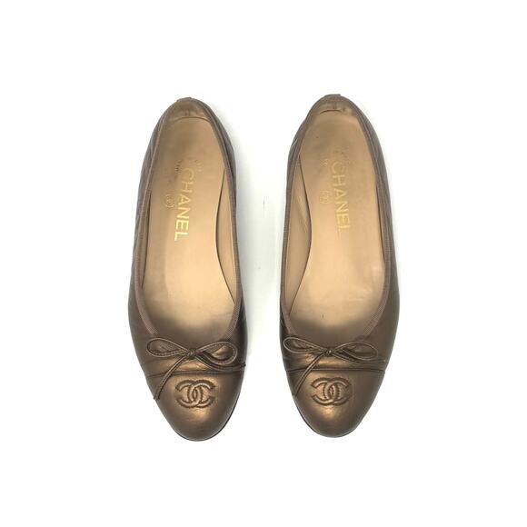 Chanel Metallic Bronze Leather Ballet Flats | CC Logo Ballerinas Size 37 | 6.5 - Picture 3 of 12